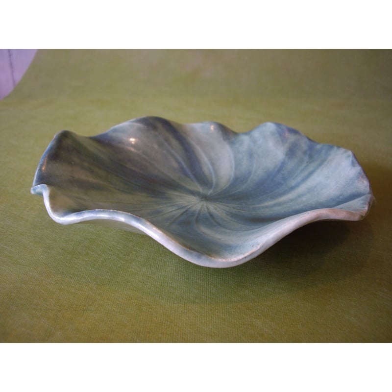 朝もやの蓮池・板皿 cotomotoca 蓮皿「Morning green」Salad Dish | koseli