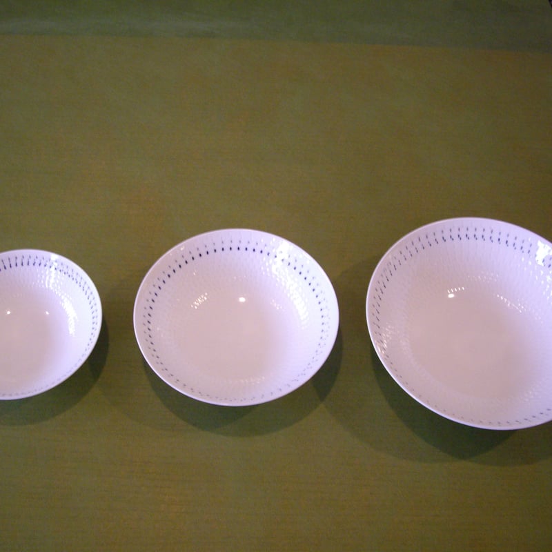 検討中　碗 波佐見焼 一真窯 色染絆 -irozomekizuna- 平飯碗M／平茶碗M（青）