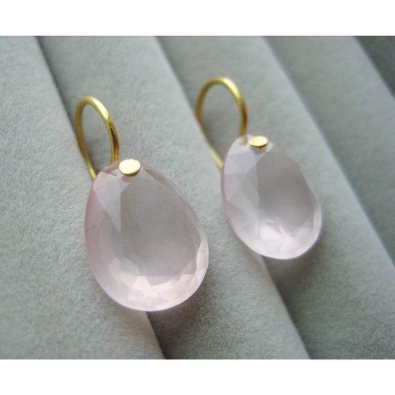 GEM PALACE[ピアス]22K×ローズクォーツ | Maharani Garden