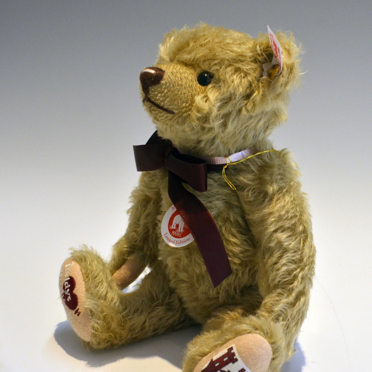 ローテンブルク　テディベア　キーホルダー Teddys Love Rothenburgテディベアキーホルダータグ付き - メルカリ