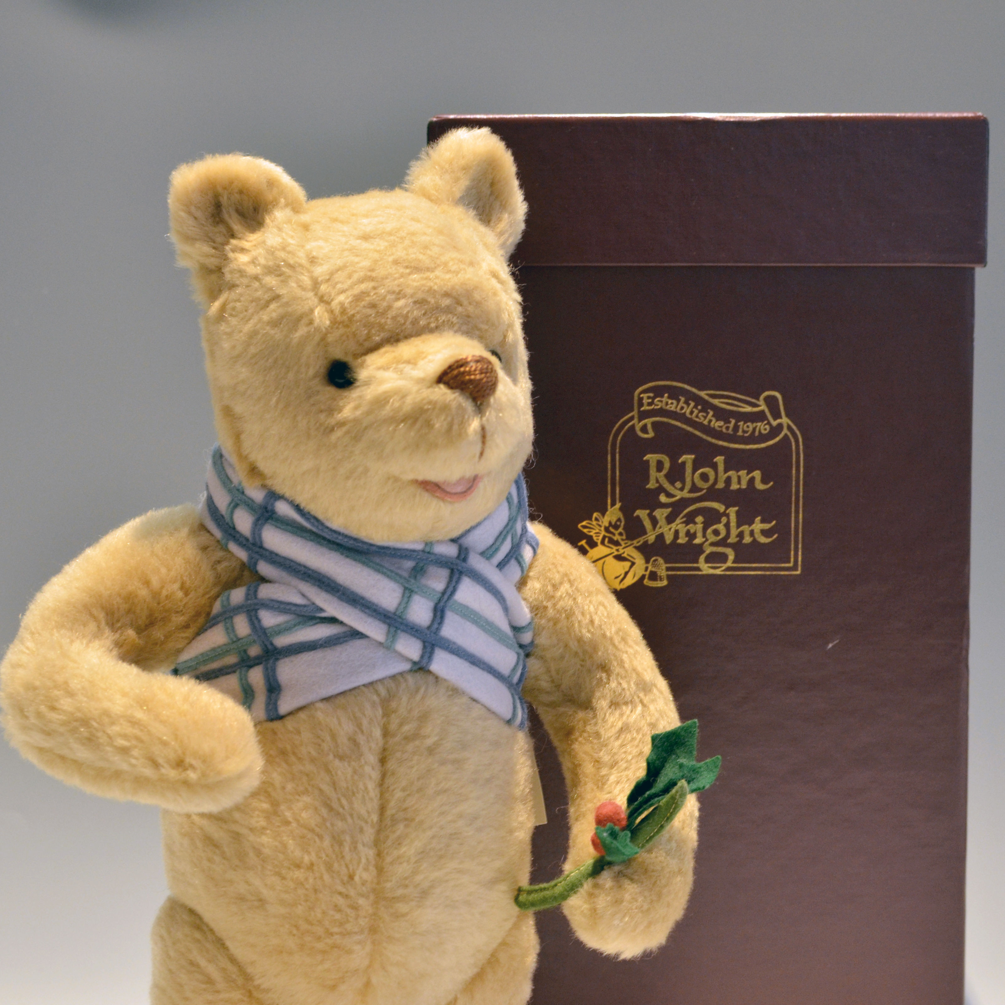 新品 くまのプーさん R John Wright作品 限定品 ぬいぐるみ 人形 original