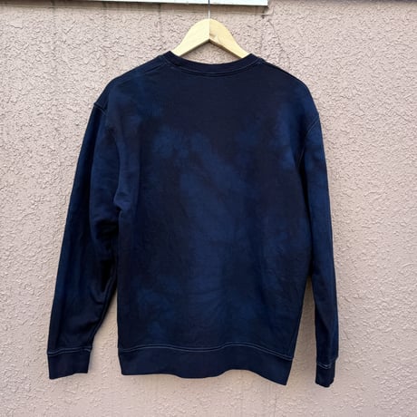 藍染めスウェット左胸に唐松絞り/Indigo dyed sweatshirt with Karamatsu pattern on the left chest
