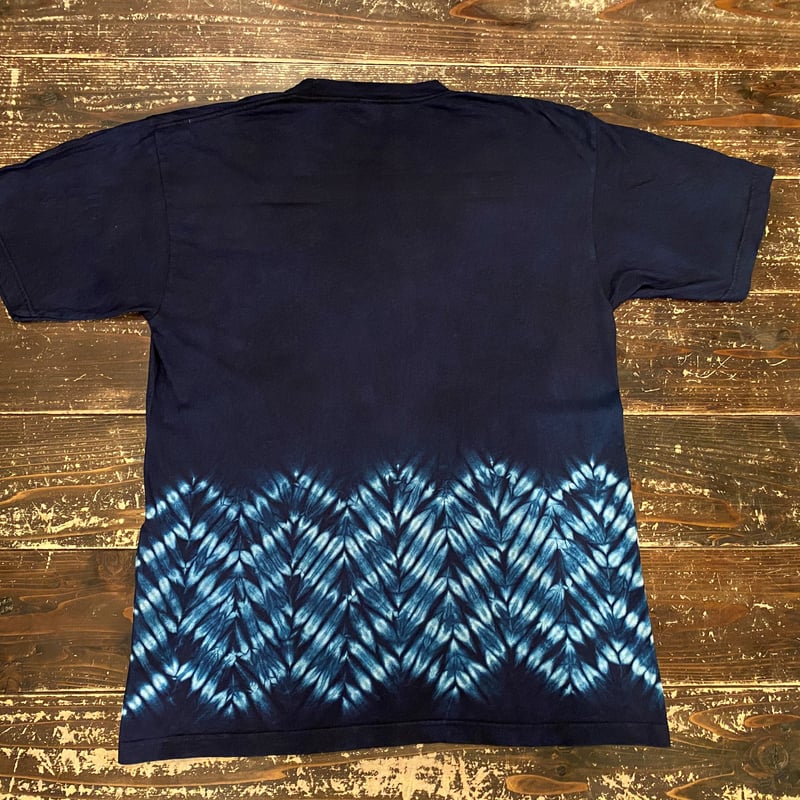 日頃の感謝を込めて大特価！！『一点物』藍染め杢目絞りTシャツ