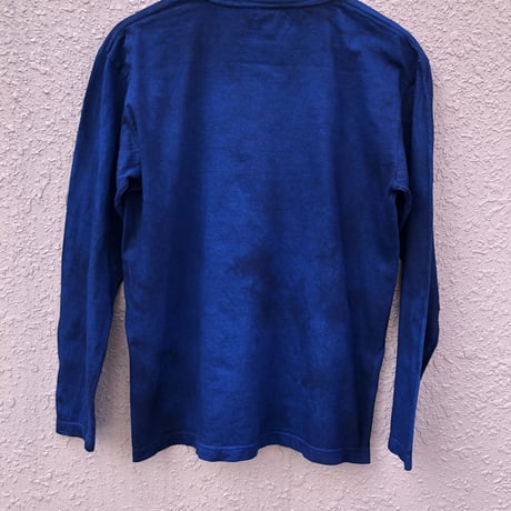 オールシーズンに活躍！藍染めロングスリーブTシャツ 濃淡染め 男女兼用
