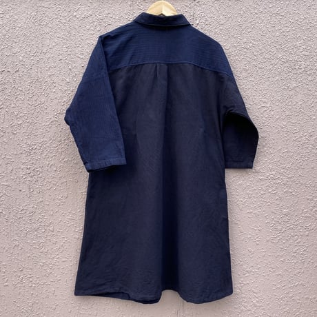 日頃の感謝を込めて大特価！！ジョムトンコットンパッチワークロングブラウスドロップショルダー七分袖 濃紺藍染め 着丈101cm