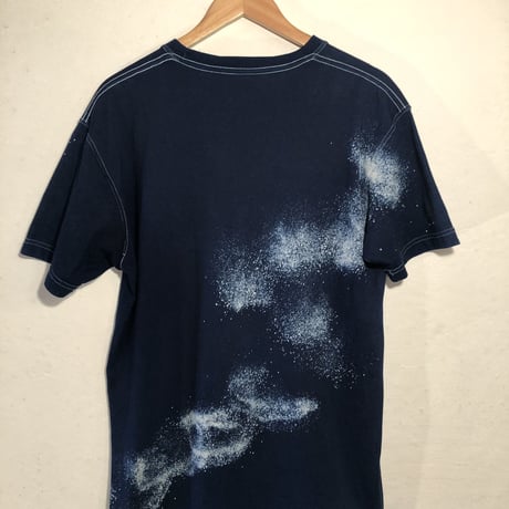 日頃の感謝を込めて大特価！！『一点物』&コロナに負けるな！！藍染め厚地ポケット付きTシャツ XLサイズ オーロラ抜染 男女兼用『一点物』