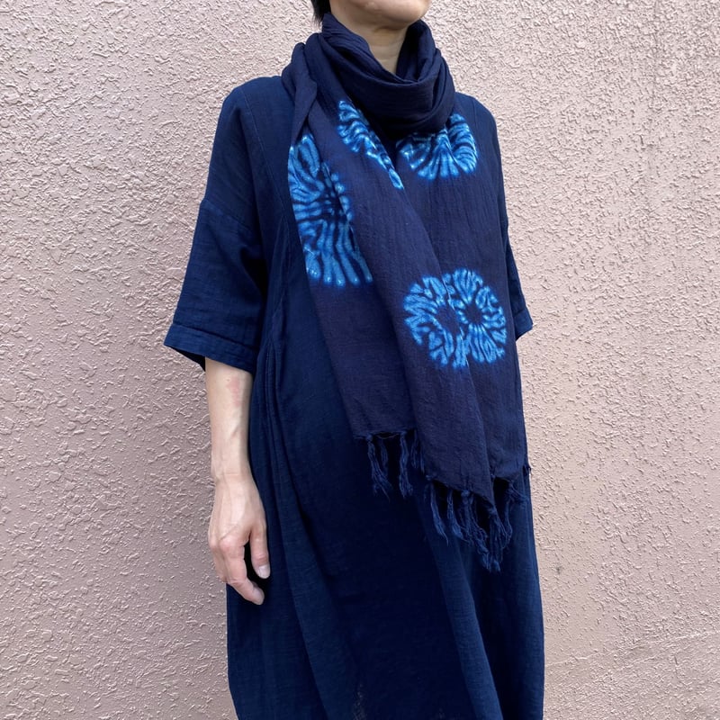 日頃の感謝を込めて大特価！！『一点物』藍染め大判ストール唐松絞り