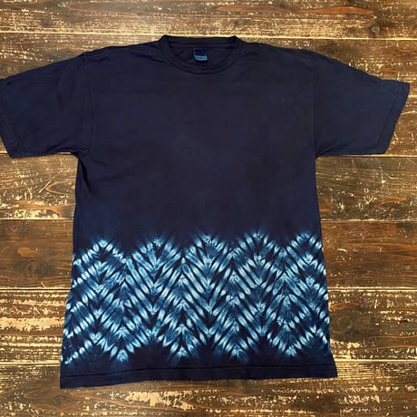 日頃の感謝を込めて大特価！！『一点物』藍染め杢目絞りTシャツXLサイズ  男女兼用『一点物』