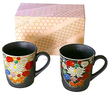 九谷焼　ペアマグカップ 花詰【カップ　ペア食器　プレゼント　マグ　花柄　ギフト】【御結婚御祝・内祝・新築御祝・還暦御祝・御礼・寿・ギフト包装可