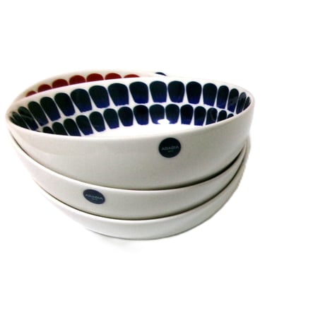 アラビアARABIA　アラビア24h Tuokio(トゥオキオ) ボウル18cm×３点 セット（　ベージュ、ブルー、レッド）【御結婚御祝・内祝・新築御祝・還暦御祝・御礼・寿・ギフト包装可能】