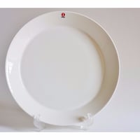 iittala (イッタラ）　ティーマ　プレート２６ｃｍ　ホワイト