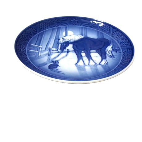 ロイヤルコペンハーゲンROYAL COPENHAGEN　イヤーズプレート　2019年　【ブランド食器】【記念プレート】【お皿】【御結婚御祝・内祝・新築御祝・還暦御祝・御礼・寿・ギフト包装可能】