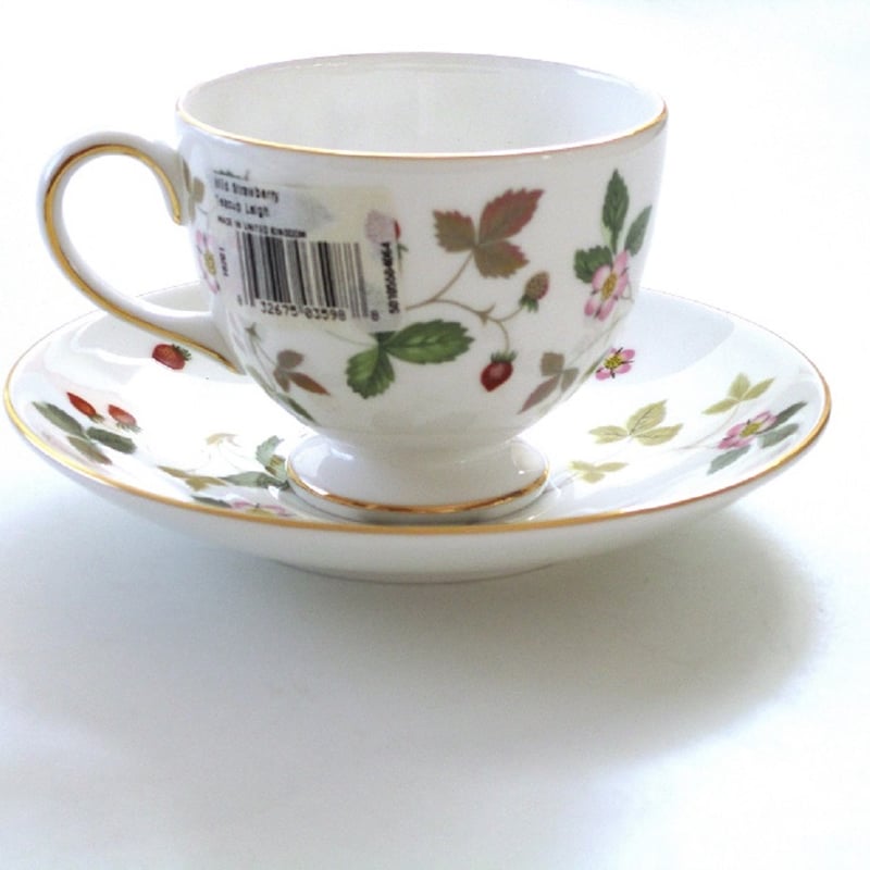 ヌ*オ様 〈ヴィンテージ〉ウェッジウッド　ワイルドストロベリー　カップ＆ソーサー ウェッジウッド（Wedgwood） ワイルドストロベリー ティーカップ