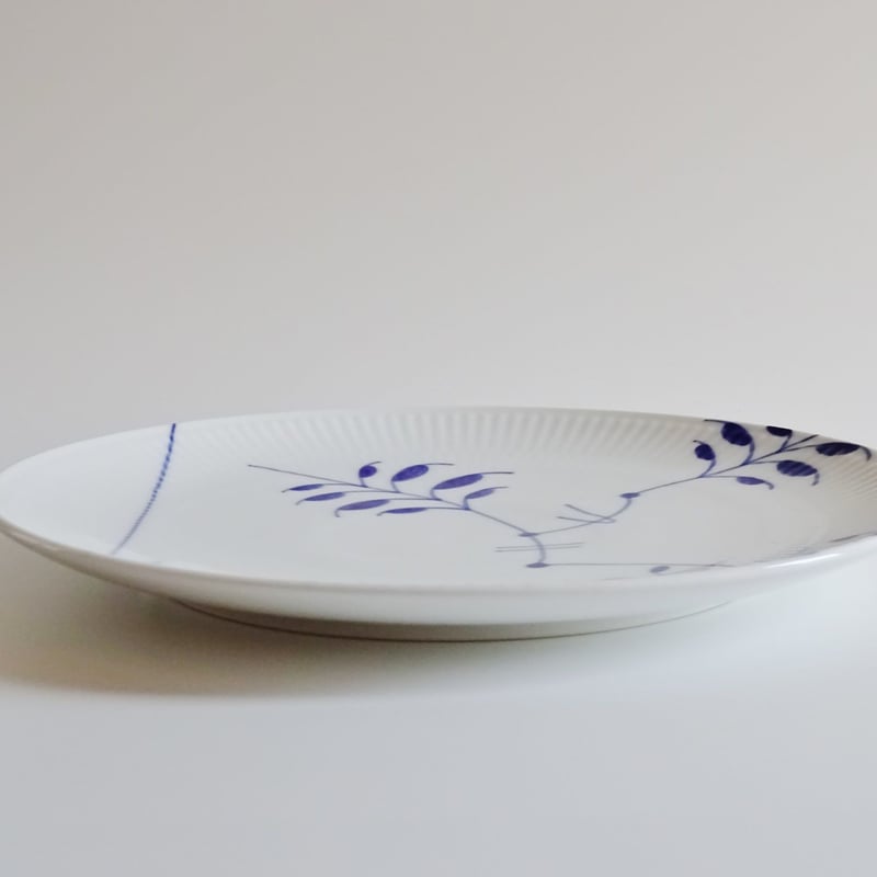 ロイヤルコペンハーゲン フルーテッドメガ クーププレート23cm733