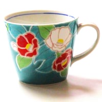 九谷焼  マグカップ　四季の花 椿/青郊窯【和食器　 カップ　マグ　九谷焼】 【御結婚御祝・内祝・新築御祝・還暦御祝・御礼・寿・ギフト包装可