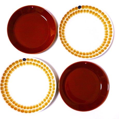 【北欧ブランド食器】　アラビアARABIA・イッタラiittala　パスタ皿、フラットプレートペア　食器セット【御結婚御祝・内祝・新築御祝・還暦御祝・御礼・寿・ギフト包装可能】