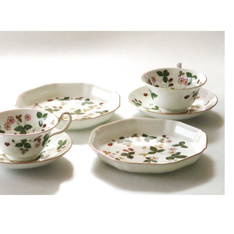 ウェッジウッドWEDGWOOD ワイルドストロベリー オクタゴナルディッシュ