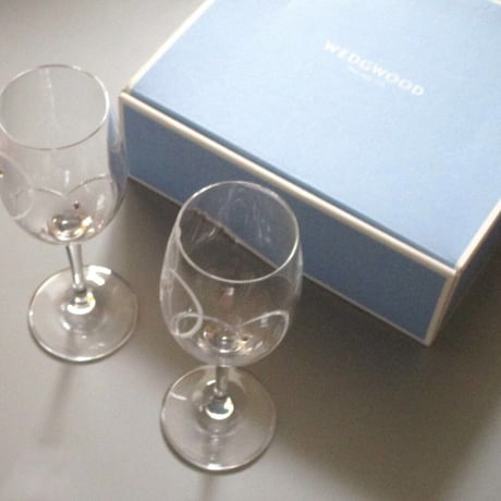ウエッジウッドWEDGOOD クリスタル プロミシス トゥーハーツ ワインペア【グラス】【ブランド食器】【御結婚御祝・内祝・新築御祝・還暦御祝・御礼・寿・ギフト包装可能】