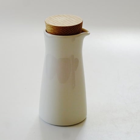 iittala (イッタラ）Teema Pitcher ティーマ ピッチャー 蓋付 White ホワイト【御結婚御祝・内祝・新築御祝・還暦御祝・御礼・寿・ギフト包装可能】