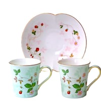 ウェッジウッド　ワイルドストロベリー　マリアージュボウル、パステルビーカーPastel Green Beaker Trio setトリオセット 【御結婚・内祝・新築・還暦・寿・ギフト包装】