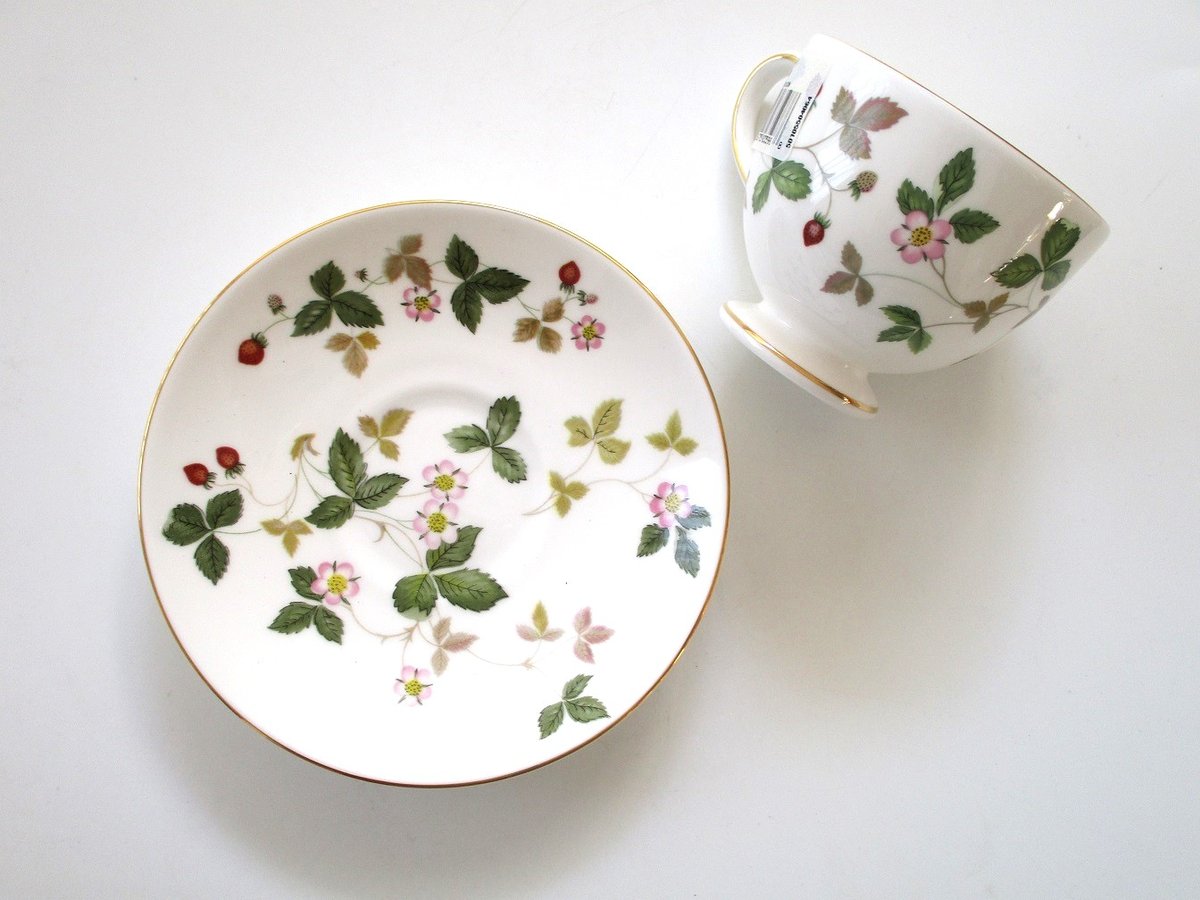 ウェッジウッドWEDGWOOD ワイルドストロベリー ティーカップ＆ソーサー 