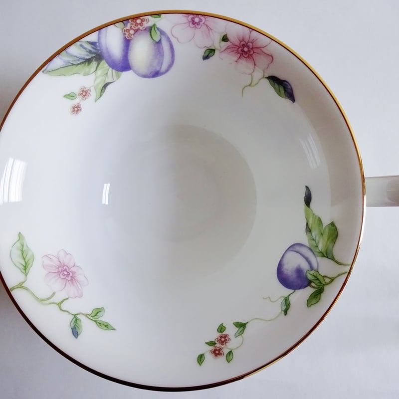ウエッジウッドWEDGWOOD スウィートプラム ティーカップ
