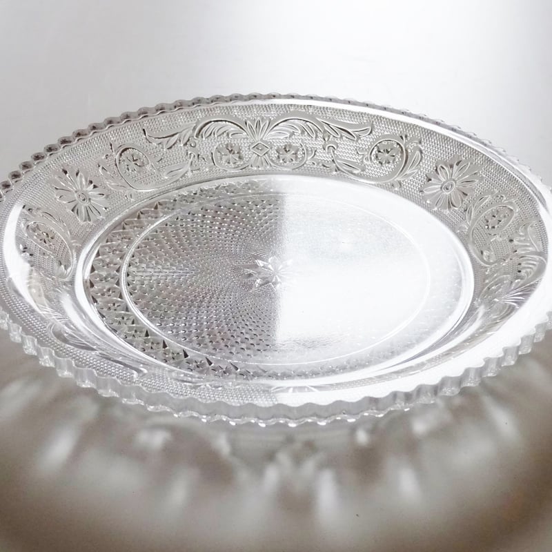 最終価格！バカラ 平皿 ガラス アラベスク 料理 二枚組 直径 16cm