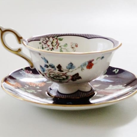 ウェッジウッドWEDGWOOD　ワンダーラスト　ミッドナイトクレーン　ティーカップ＆ソーサー【御結婚御祝・内祝・新築御祝・還暦御祝・御礼・寿・ギフト包装可能】