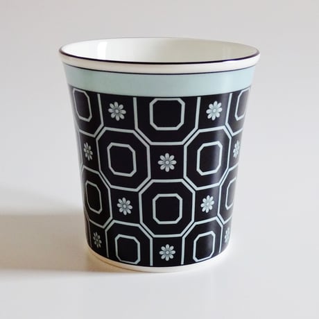 ウェッジウッドWEDGWOOD　パラディオ　マグカップ　ブルー（ブランドボックス付き）【御結婚御祝・内祝・新築御祝・還暦御祝・御礼・寿・ギフト包装可能】