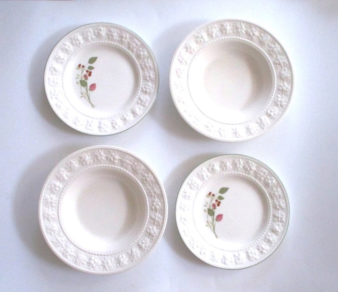 ウェッジウッドWEDGWOOD フェスティビティ スーププレート、フラット