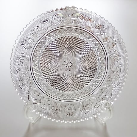 バカラ　アラベスク　プレート１６ｃｍ【御結婚御祝・内祝・新築御祝・還暦御祝・御礼・寿・ギフト包装可能】