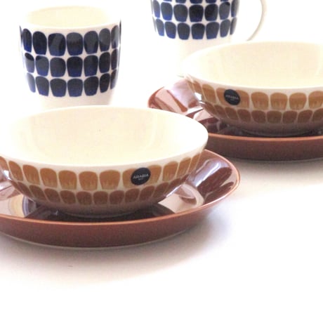 特撰洋食器ギフトセット   アラビアARABIA、イッタラiittala,　クチポールCutipol-KUBE食器セット12ピース【御結婚御祝・内祝・新築御祝・還暦御祝】