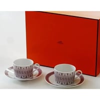 エルメス　Ｈ（アッシュ）デコ　ルージュ　ティーカップ＆ソーサー　ペア【御結婚御祝・内祝・新築御祝・還暦御祝・御礼・寿・御退職】