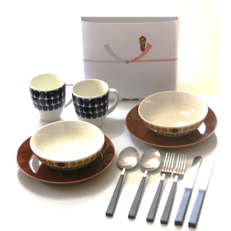 特撰洋食器ギフトセット   アラビアARABIA、イッタラiittala,　クチポールCutipol-KUBE食器セット12ピース【御結婚御祝・内祝・新築御祝・還暦御祝】