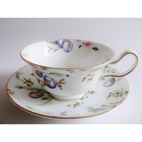 ウエッジウッドWEDGWOOD　スウィートプラム　ティーカップ＆ソーサー　ピオ二ー【御結婚御祝・内祝・新築御祝・還暦御祝・御礼・寿・ギフト包装可能】