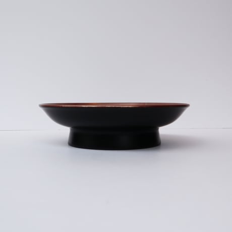 漆器「作家　大藏信一」　縁朱錫椿皿