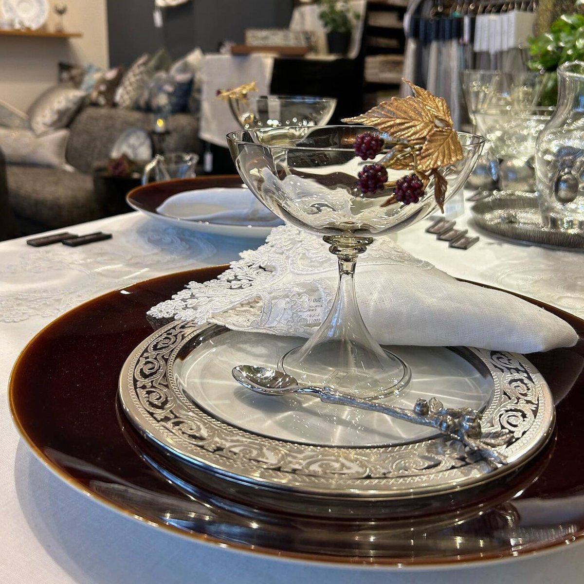 Atelier Junko」 レースエッジ ナプキン・プレイスマット ドイリー