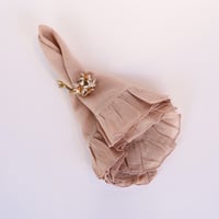 BORGO DELLE TOVAGLIE　リネンフリルナプキン ピンクベージュ