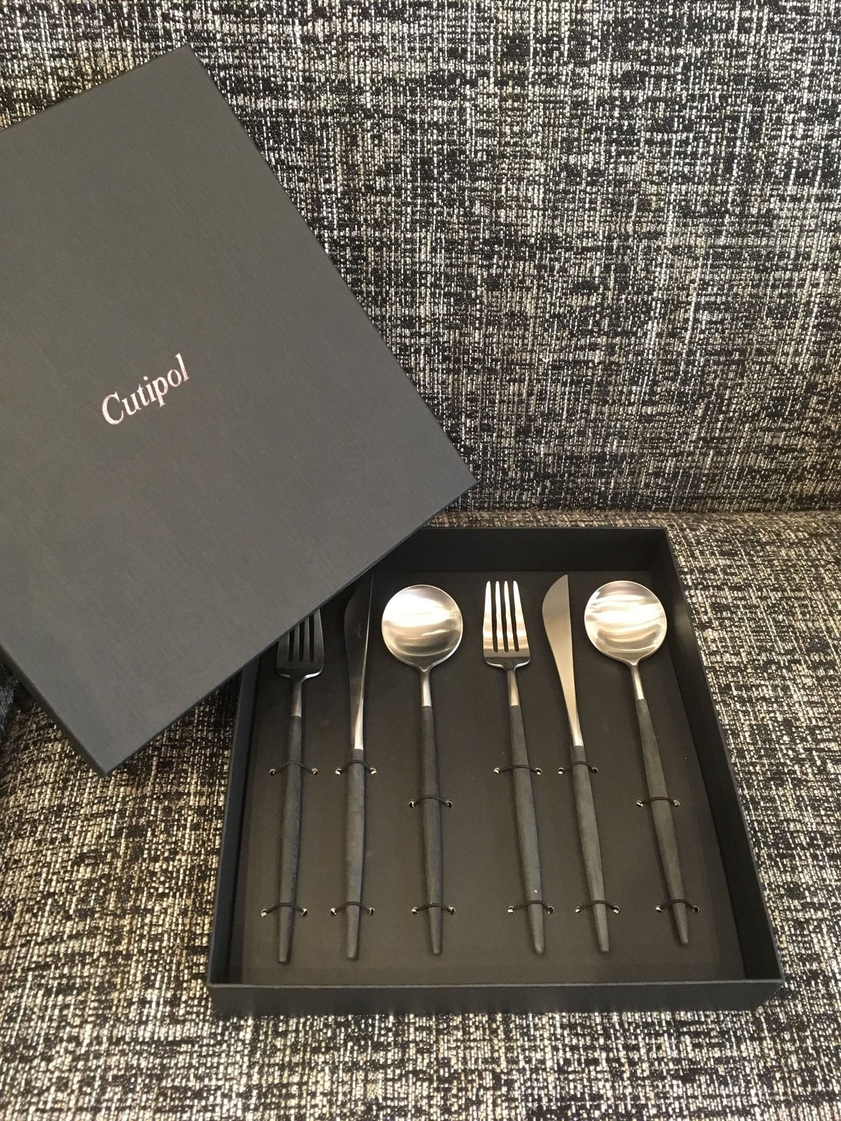 Cutipol ( クチポール ) GOA ブラックシルバー 　ディナー クチポール［GOA］ディナー｜カトラリーギフトセット(6本