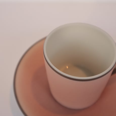 「Atelier Junko」 クラックドピンク　デミタスコーヒーカップ＆ソーサー