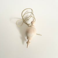 Hanging object 02