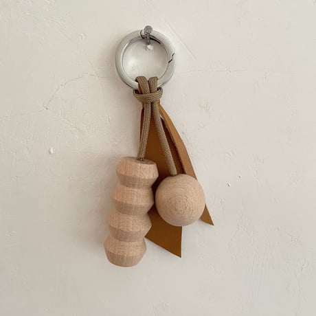 Key ring B  ブラウン
