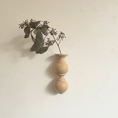 Wall vase 48