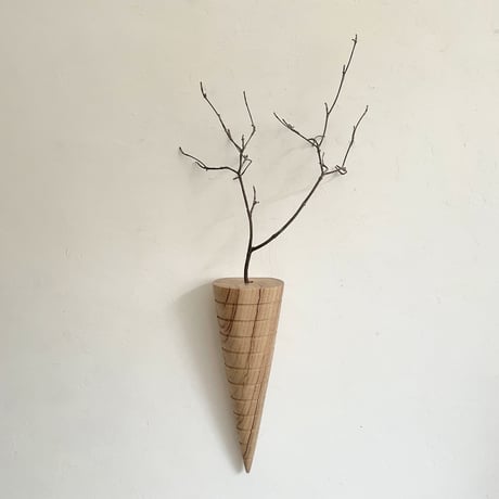 Wall vase 73