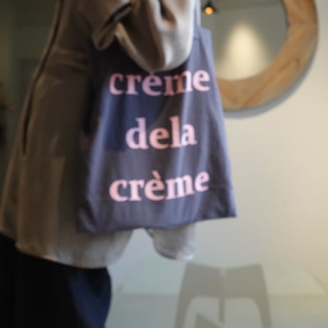 crème logo tote bag