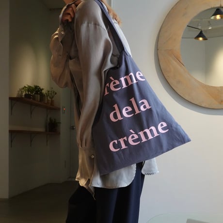 crème logo tote bag