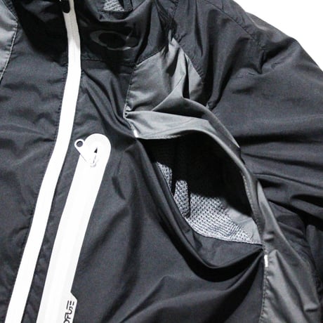 Oakly Light Weight Jacket