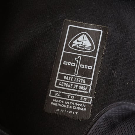 Nike ACG 1/2 Zip L/SL Tee "Dri - Fit"