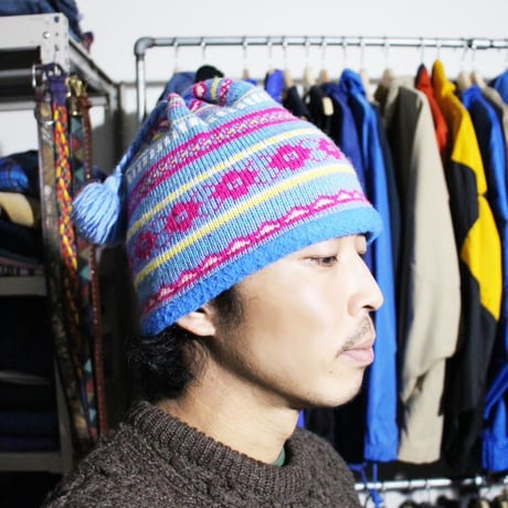 The Turtle's Top Single Pom Pom Beanie