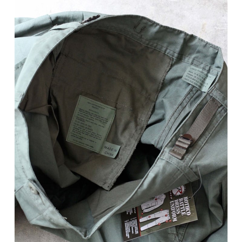 ラッセルノ　RIP STOP WIDE PANTS　サイズ5　KHAKI ラッセルノ RIP STOP WIDE PANTS サイズ5 KHAKI - メルカリ ラッセルノ
